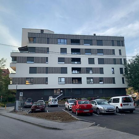 Park Lake Suite Tuzla Bagian luar foto