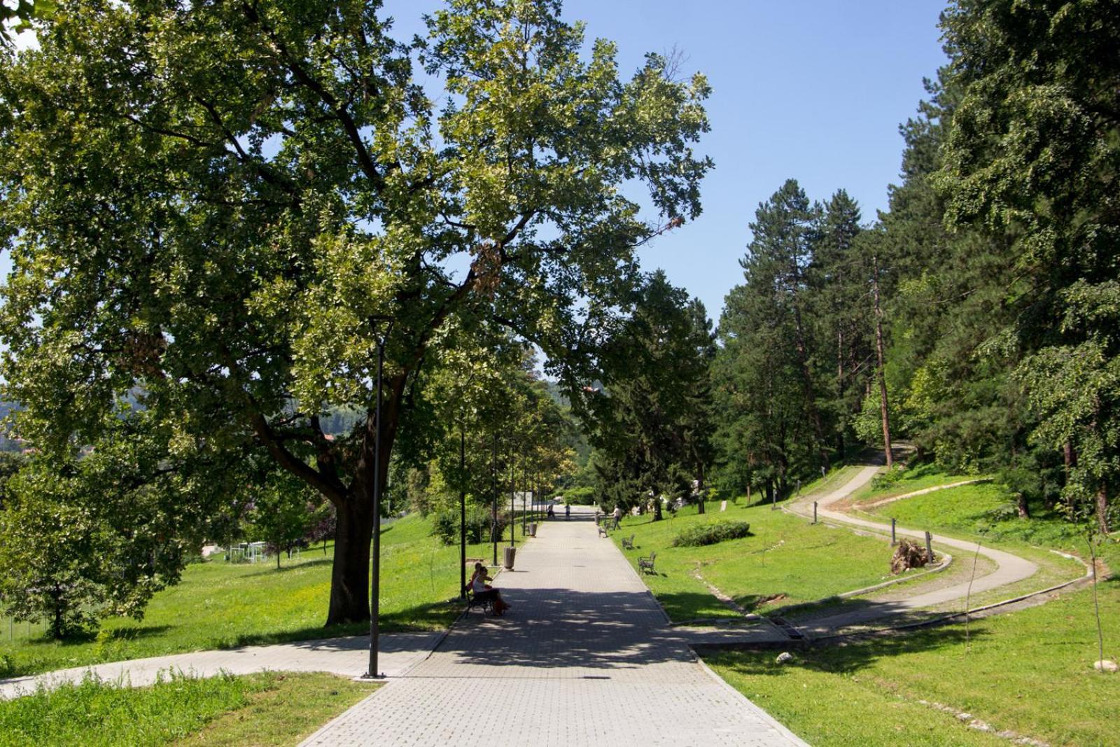 Park Lake Suite Tuzla Bagian luar foto