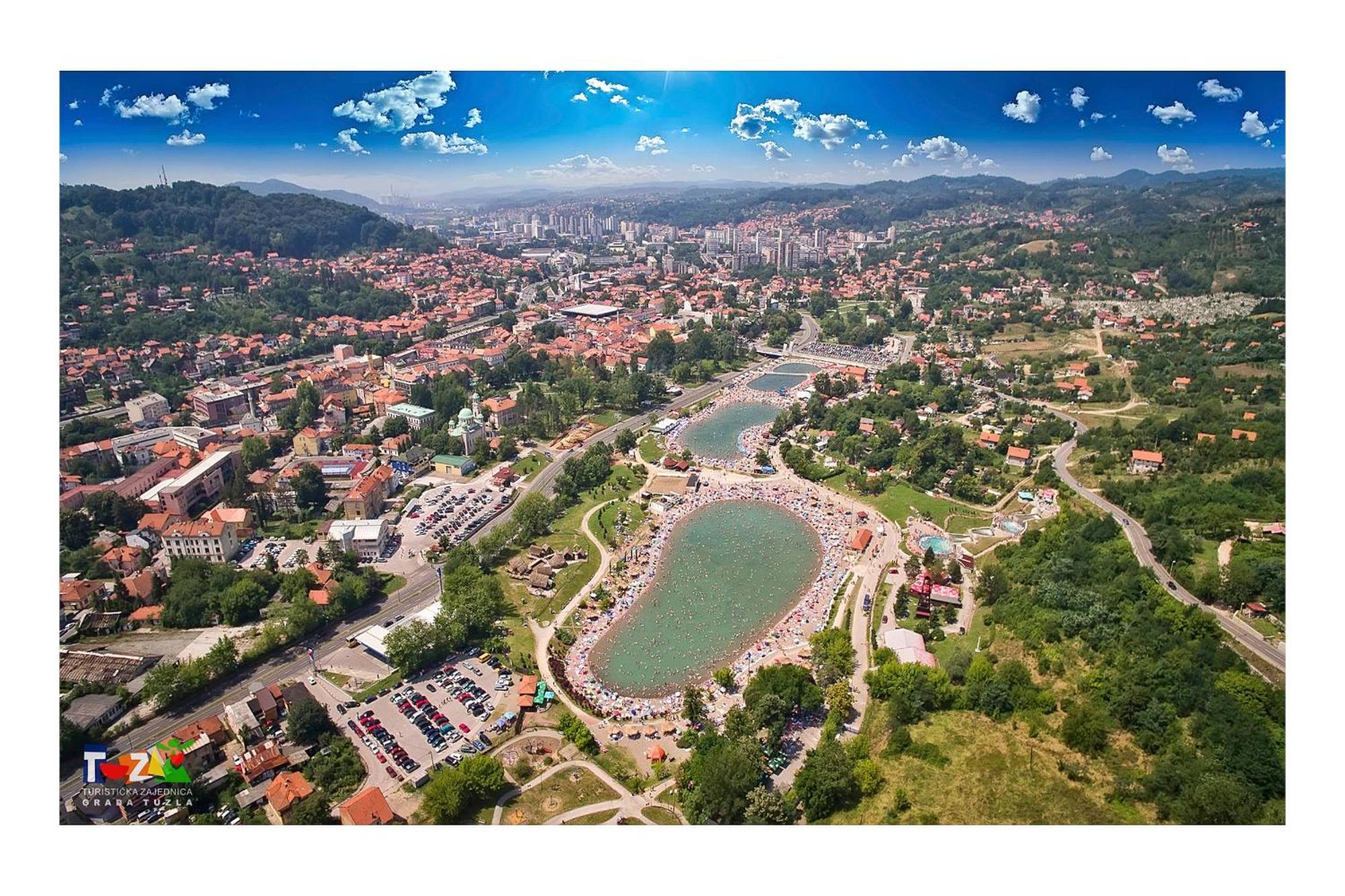 Park Lake Suite Tuzla Bagian luar foto